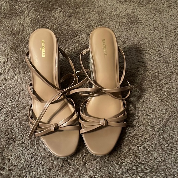 Express Tan Wedges - Picture 1 of 4
